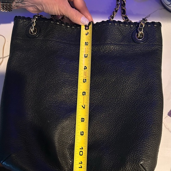 Tory Burch Marion Black Leather Swingpack/Messenger/Shoulder/Crossbody Bag - Picture 14 of 15